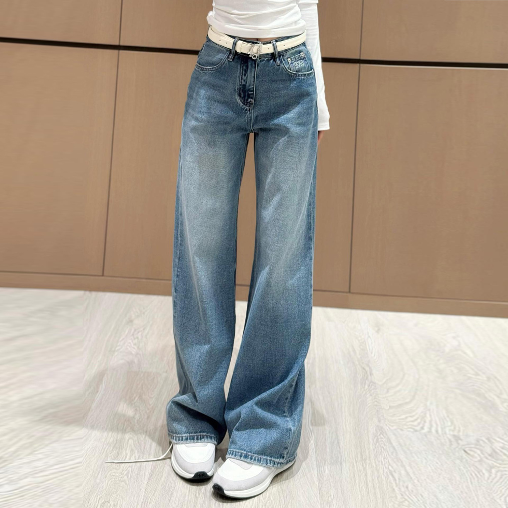2025新款今年流行爆款牛仔裤女