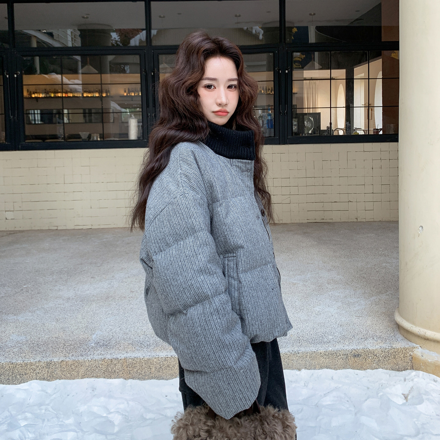 巨好看的灰色短款羽绒服女冬季2025新款爆款高级感加厚外套小个子