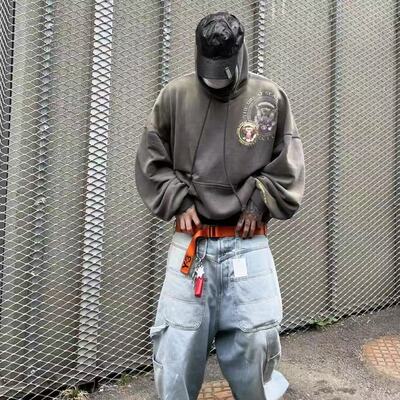 水洗做旧勋章刺绣廓形连帽卫衣