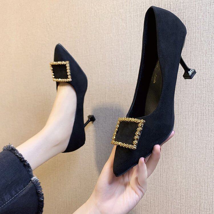 2025春秋新款单鞋女韩版百搭水钻方扣气质尖头黑色细跟职业高跟鞋,女鞋,浅口单鞋,淘宝优惠券,粉丝福利购,淘宝优惠卷