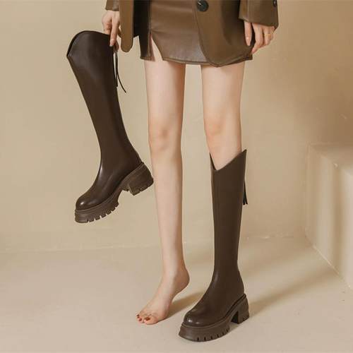 2024秋冬新款小个子增高粗跟靴