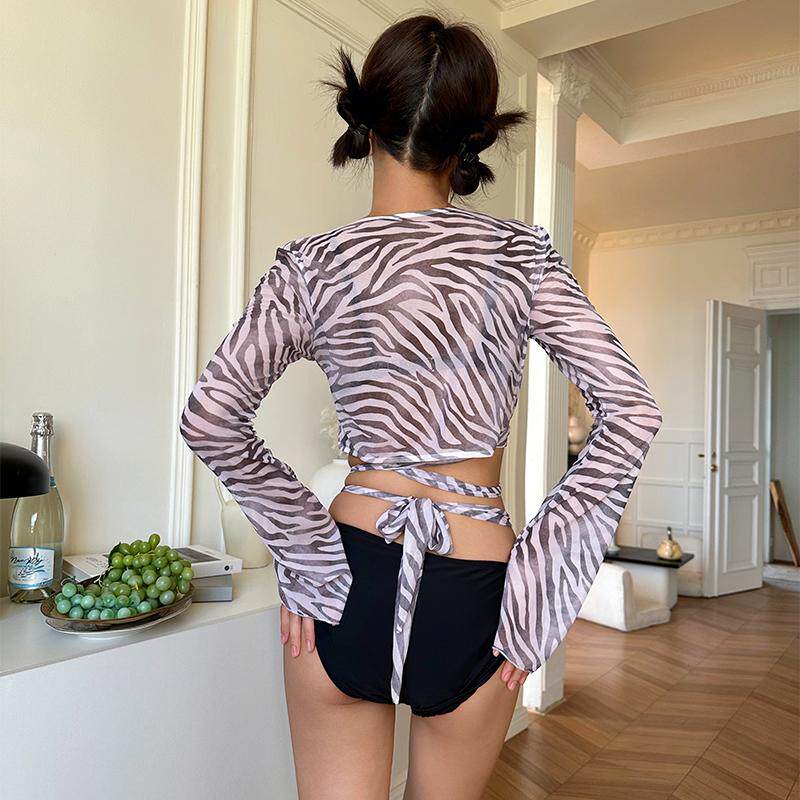 新款分体泳衣女性感辣妹纯欲长袖防嗮比基尼三件套温泉度假游泳装