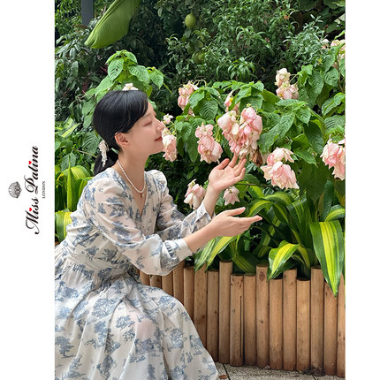 MP复古原创设计 文艺复兴宫廷油画青花瓷包裹长袖连衣裙早秋新品