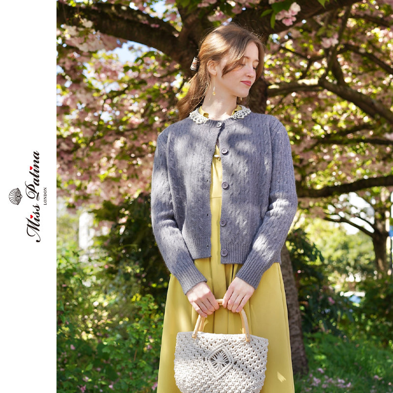 MP小香风手工钉珠针织开衫毛衣