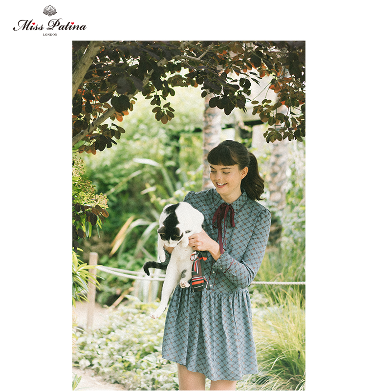 学院风油画系列彼得潘长袖连衣裙