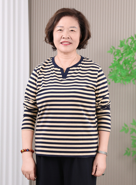 中老年人春秋纯棉上衣女老太太大码条纹打底衫胖妈妈舒适弹力T恤