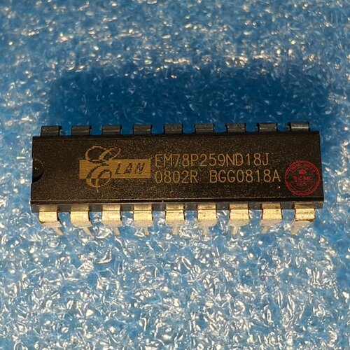 EM78P259ND18J 封装DIP-18