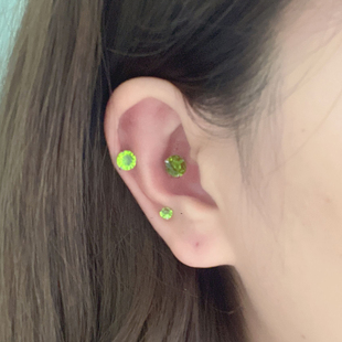 韩版橄榄绿锆石耳骨钉螺丝扣耳钉耳蜗钉防过敏包邮耳钉