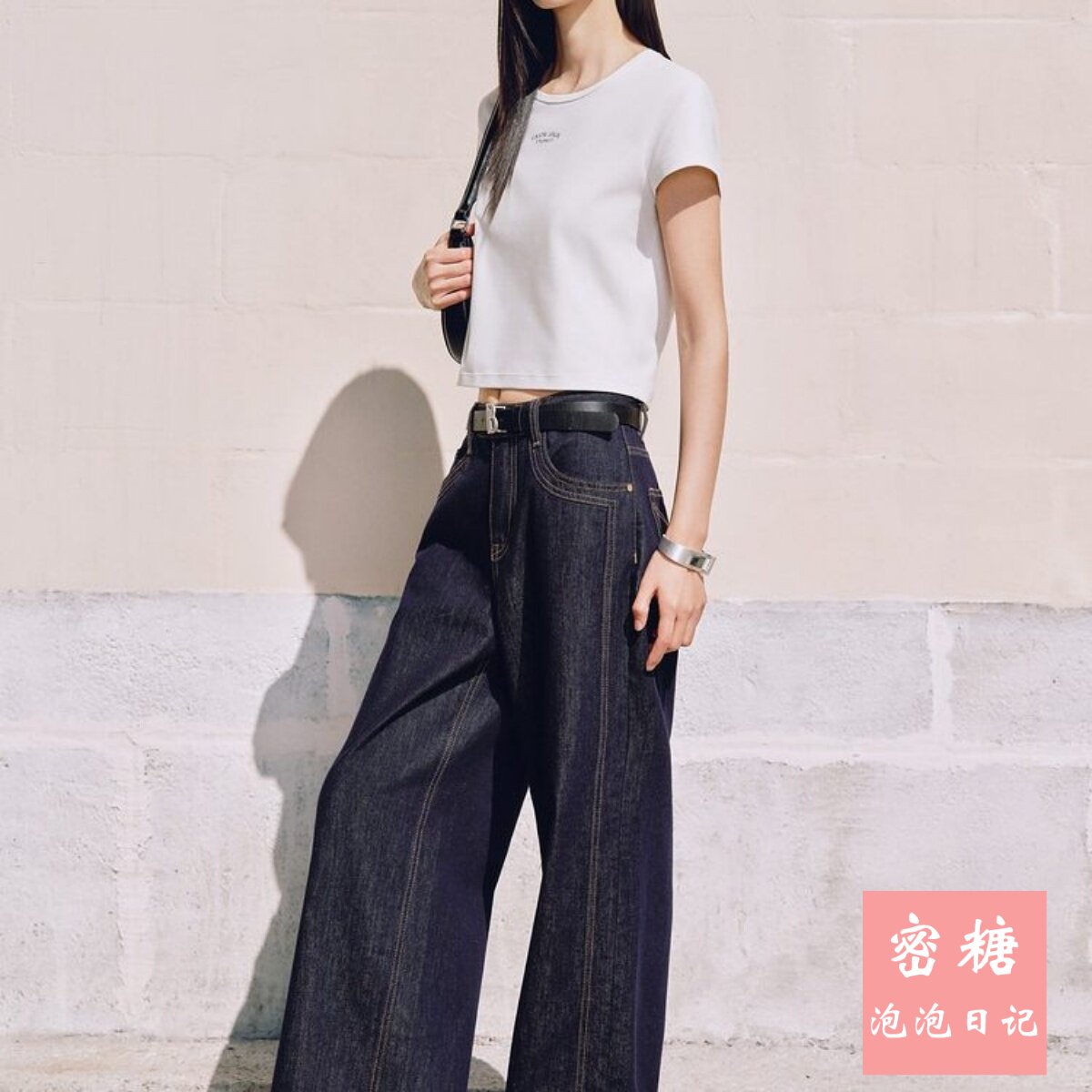 太平鸟夏季高腰微弹直筒女牛仔裤