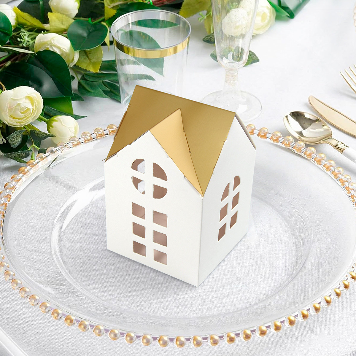 简约英伦风小房子造型糖盒白色金色婚礼甜品包装盒高端礼品盒