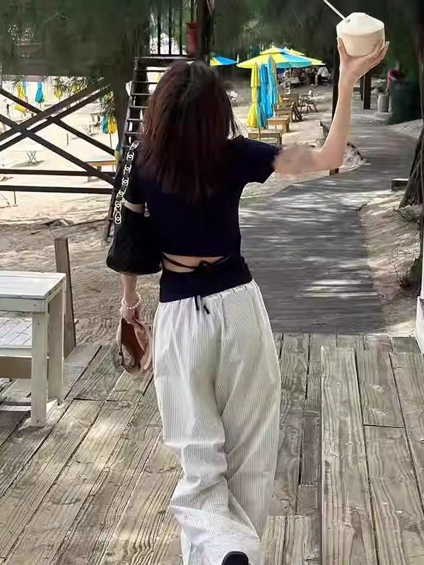 2025新款韩版时尚百搭圆领长袖T恤女紧身显瘦打底衫上衣辣妹甜美