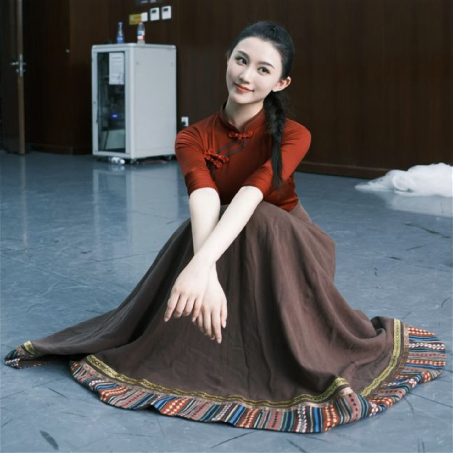藏族舞蹈演出服练功裙艺考练习裙