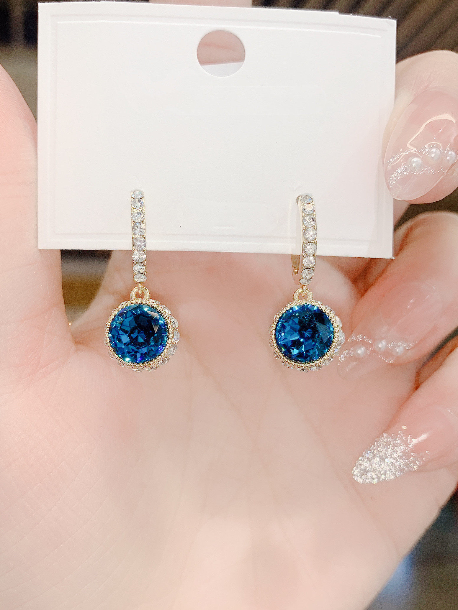 蓝色水晶流苏耳扣2021年新款精致镶钻超闪网红轻奢气质百搭耳环女