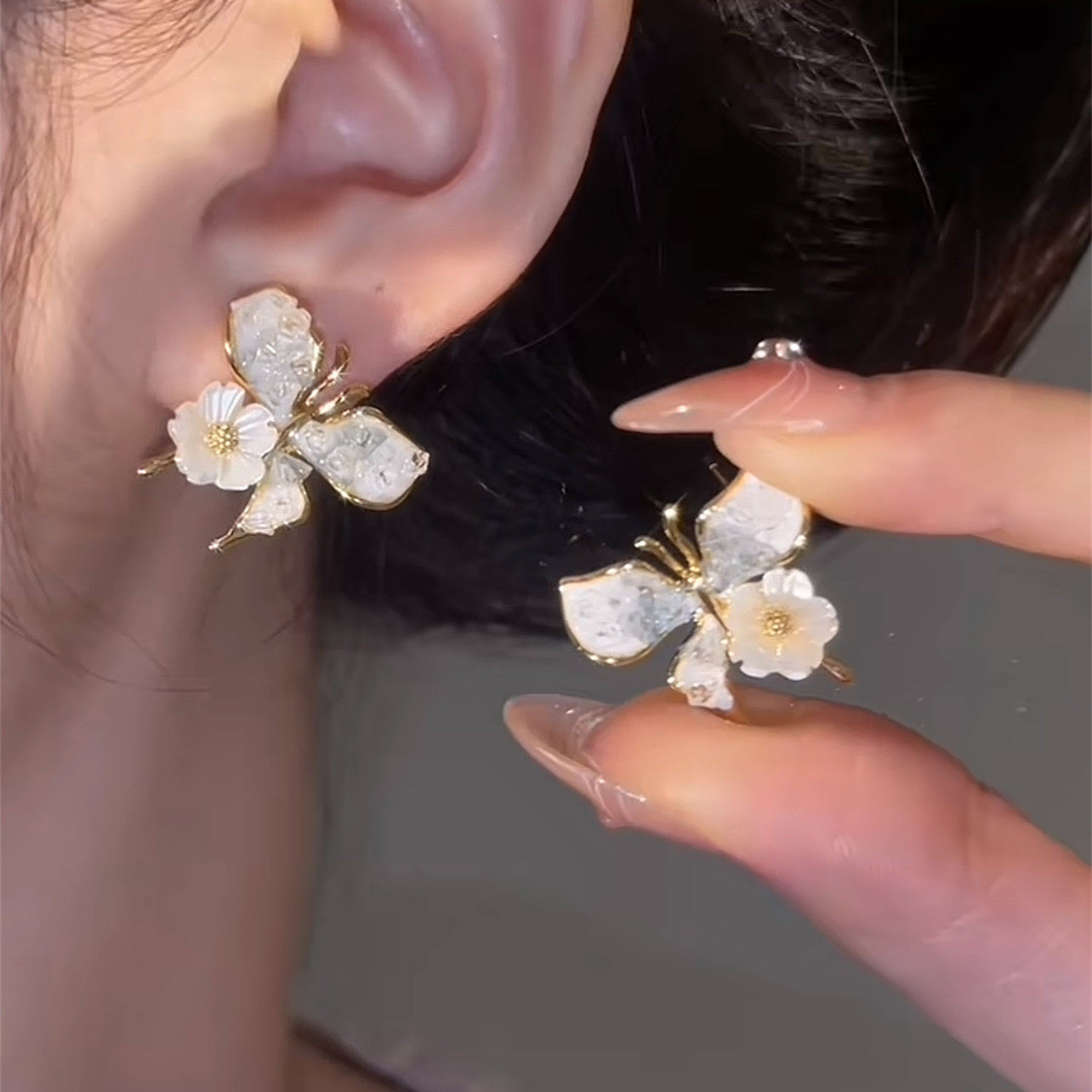 小众设计感蓝晶石蝴蝶结耳钉轻奢精致贝壳花耳环百搭时尚洋气耳饰