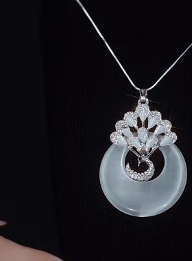 气质高级感猫眼石孔雀项链秋冬新款毛衣链大气百搭长款挂件吊坠女