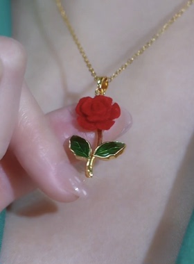新款时尚轻奢玫瑰花项链红色植绒花朵吊坠轻奢小众独特设计感配饰