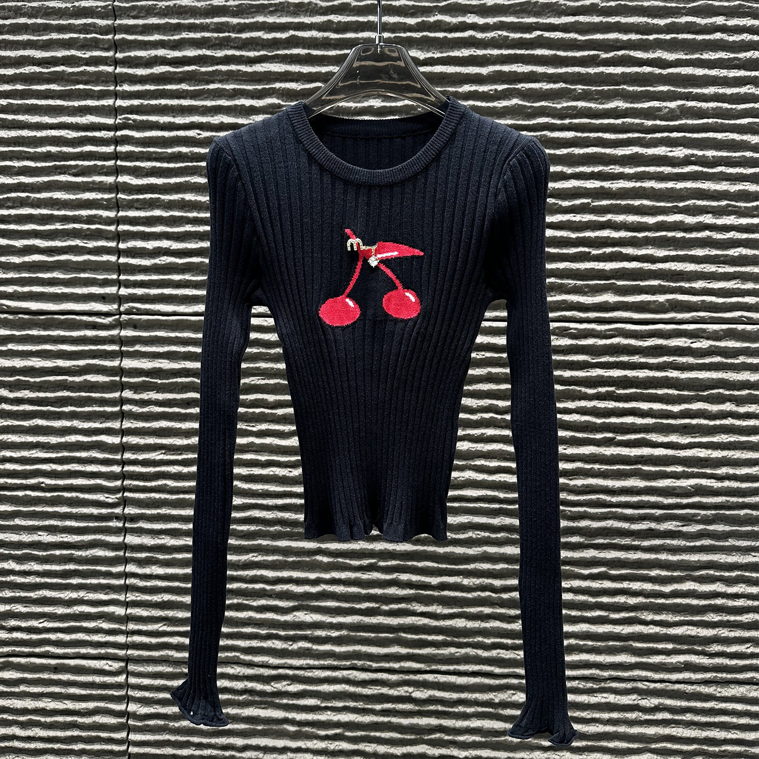樱桃刺绣圆领针织衫女长袖修身显瘦百搭打底衫辣妹紧身上衣