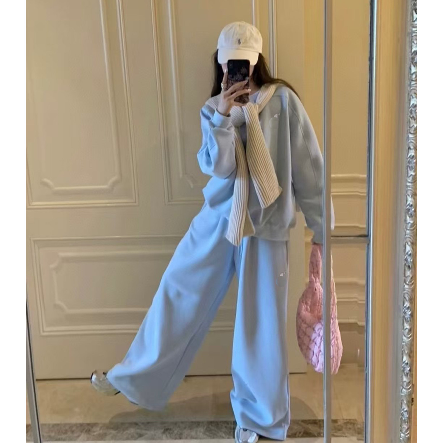 25冬季新款刺绣小马加绒卫衣套装女宽松显瘦马甲休闲阔腿裤两件套