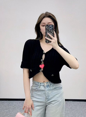 小香风黑色V领针织开衫女短款小香纽扣毛衣26春季辣妹针织衫上衣