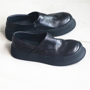 柔软透气舒适 板鞋 暗黑系风格 男鞋 头层牛皮套脚休闲鞋 型酷帅气