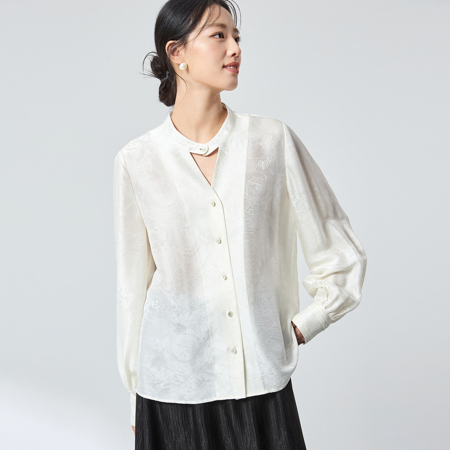 2026春夏秋新款气质大码女装宽松轻奢大牌长袖衬衫OL通勤衬衣上衣