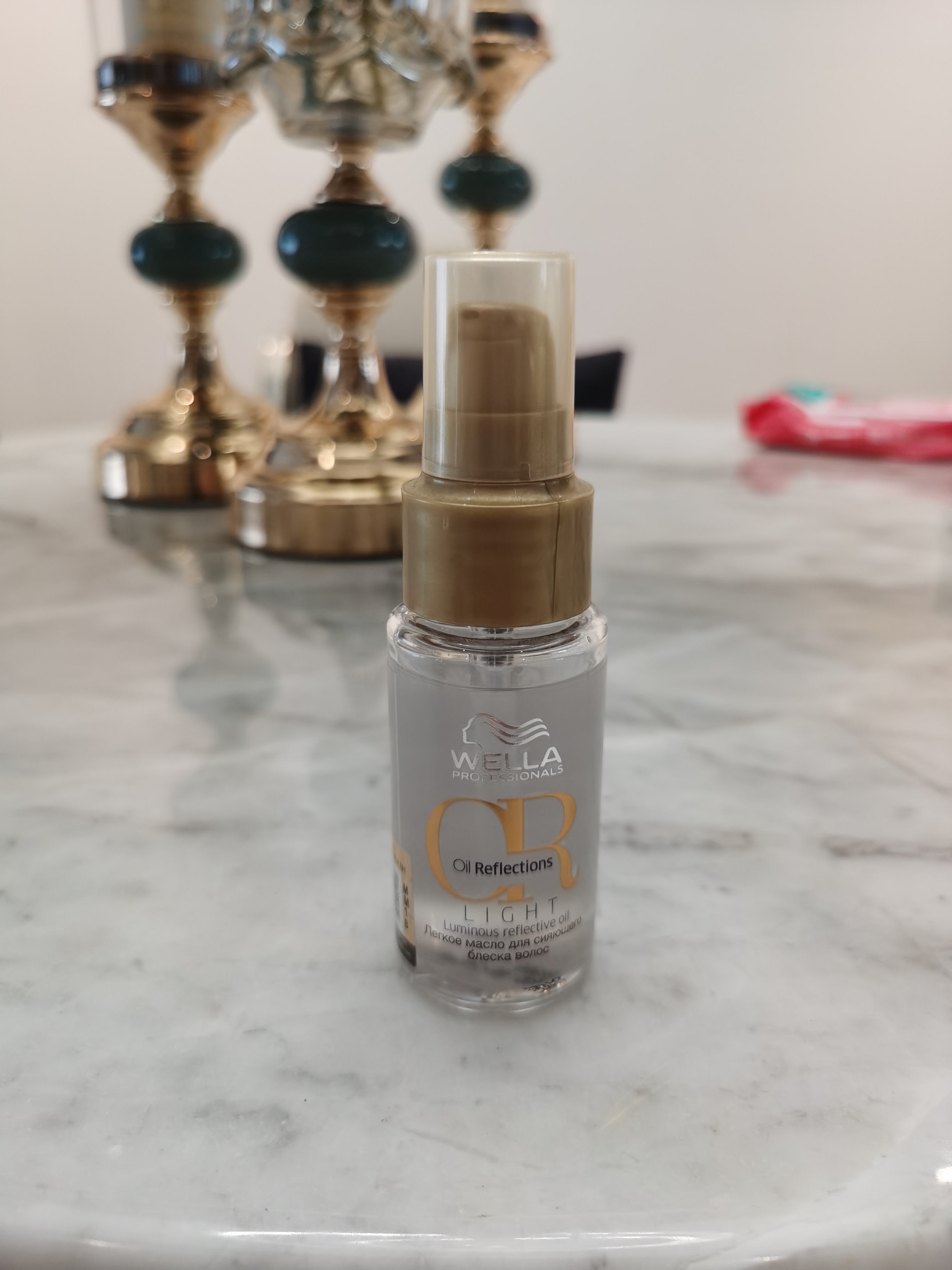 威娜臻活盈彩护发素30ml精油修护干枯毛躁发尾油20.10产带防伪