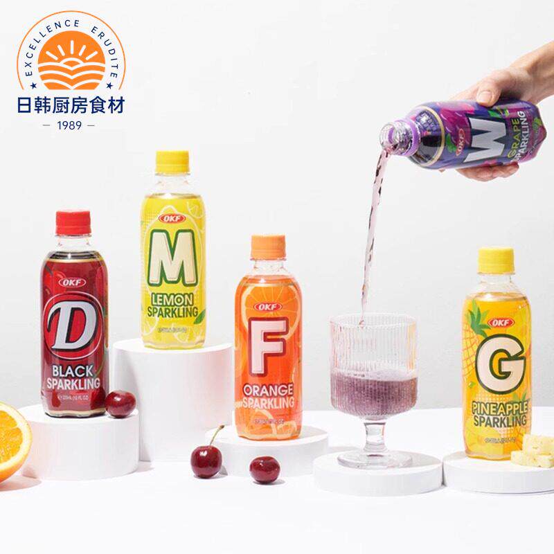 韩国进口OKF果味碳酸饮料橙子菠萝柠檬葡萄味字母气泡水低糖饮品