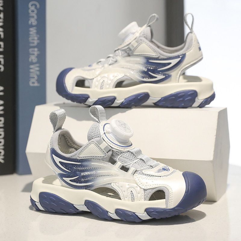 儿童包头凉鞋男童夏季新款女孩软底沙滩鞋小学生旋转纽扣运动凉鞋