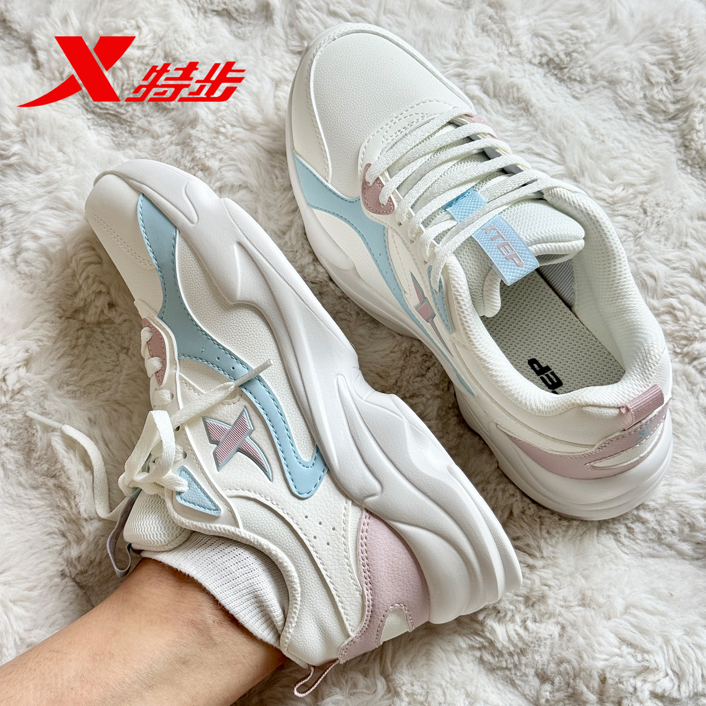 特步运动鞋女鞋轻便休闲