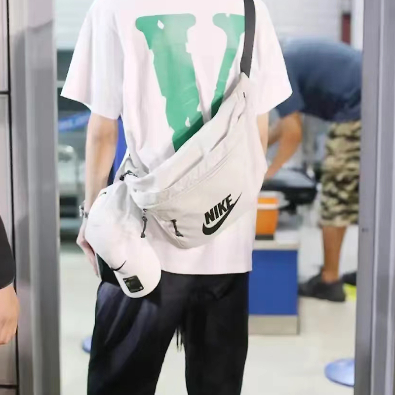 耐克Nike斜挎包男女大容量胸腰包