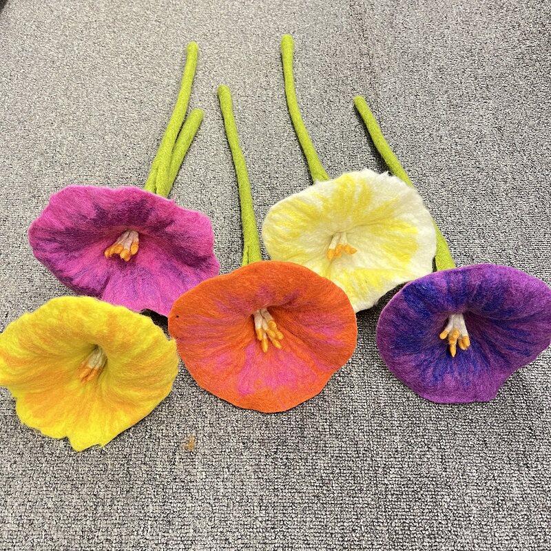 新品羊毛毡手工假花 装饰花 花束摆件北欧小清新喇叭花假花