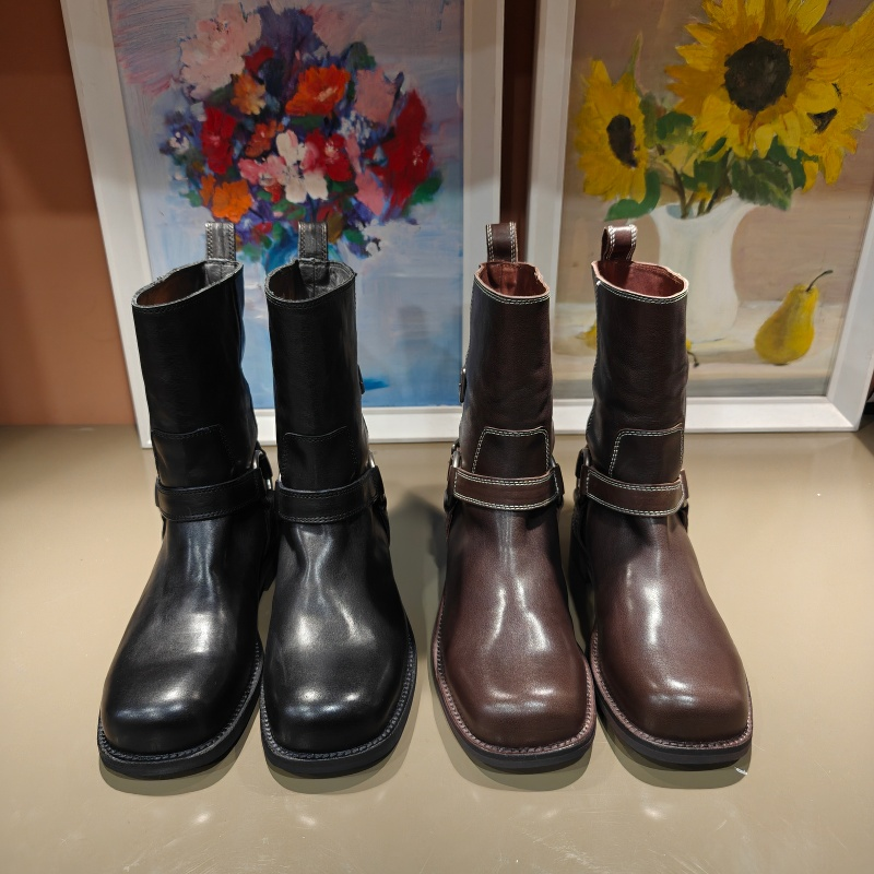 卡斯丹2025秋冬欧货新款牛皮低跟短靴女方头套筒机车靴平跟骑士靴