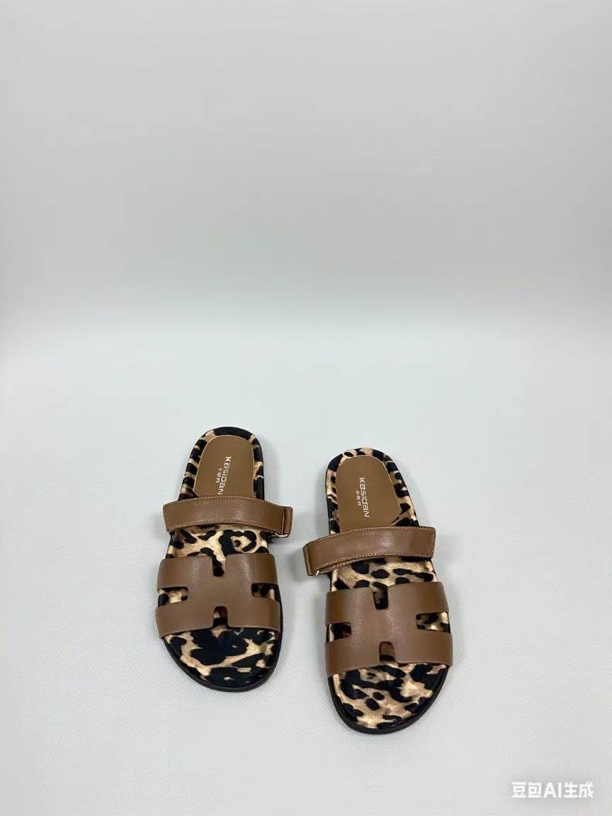 欧洲站2025欧货新品牛皮平底一字带拖鞋女外穿休闲舒适百搭凉拖鞋