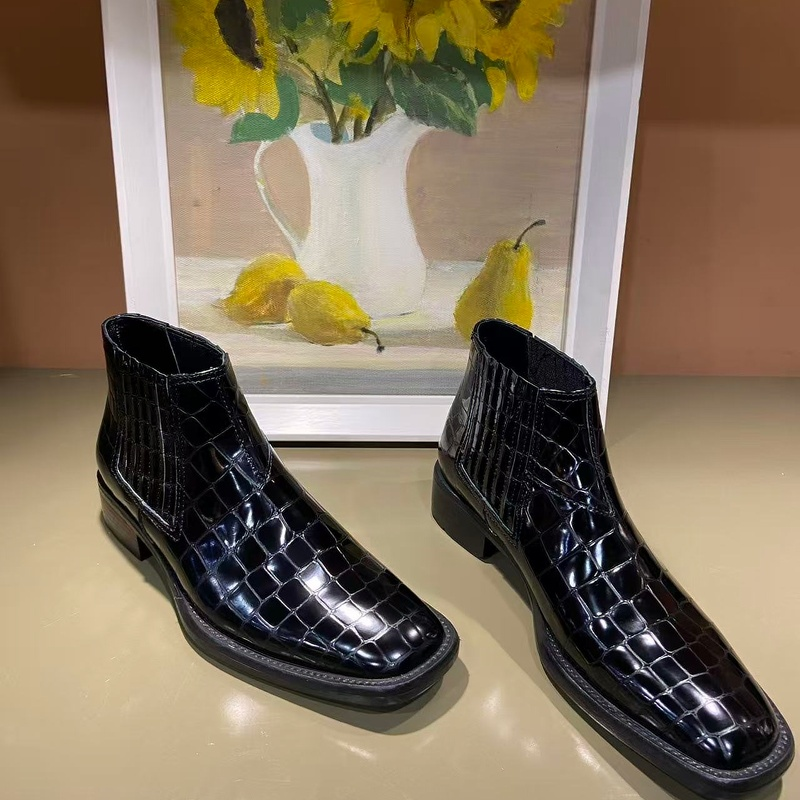 卡斯丹2025秋欧货新款牛漆皮切尔西靴女方头粗跟英伦风平跟女短靴