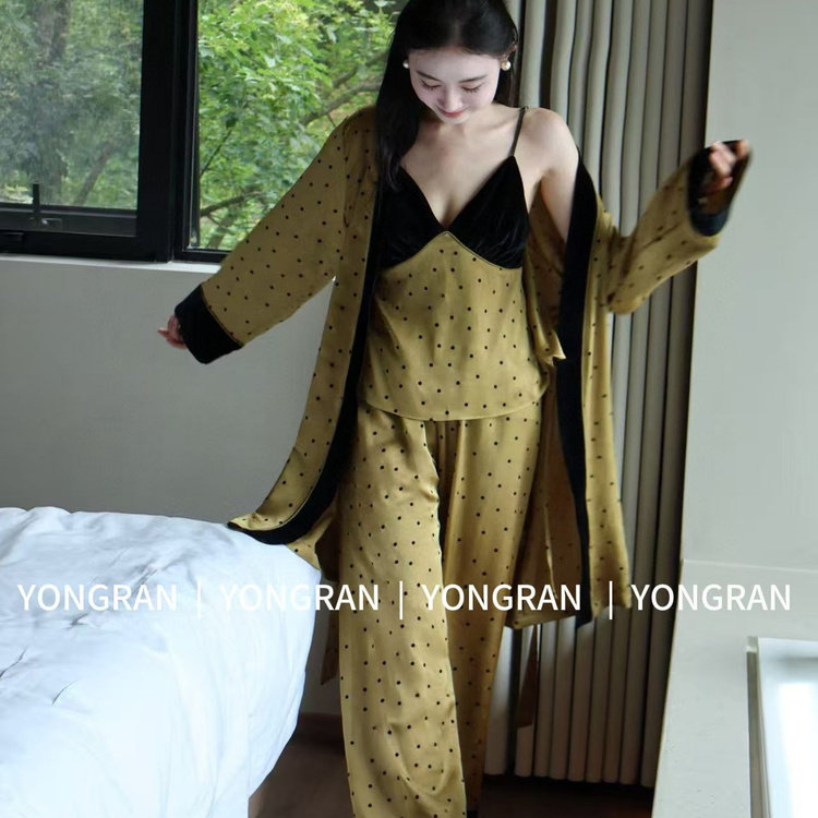 雍然家居服三件套轻奢高级感南韩丝冰丝缎面波点吊带背心睡袍睡衣