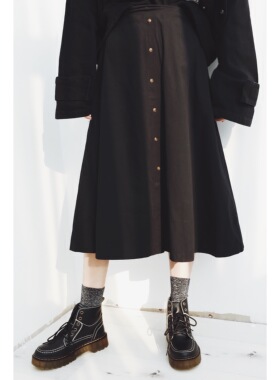 ANNandSAM小暗黑纽扣纯色薄款松紧黑色半裙2024春夏新品原创设计