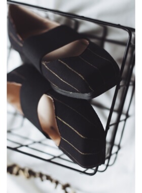 ANNandSAM原创定制 性冷淡风金边尼姑鞋几2024新品春夏ins