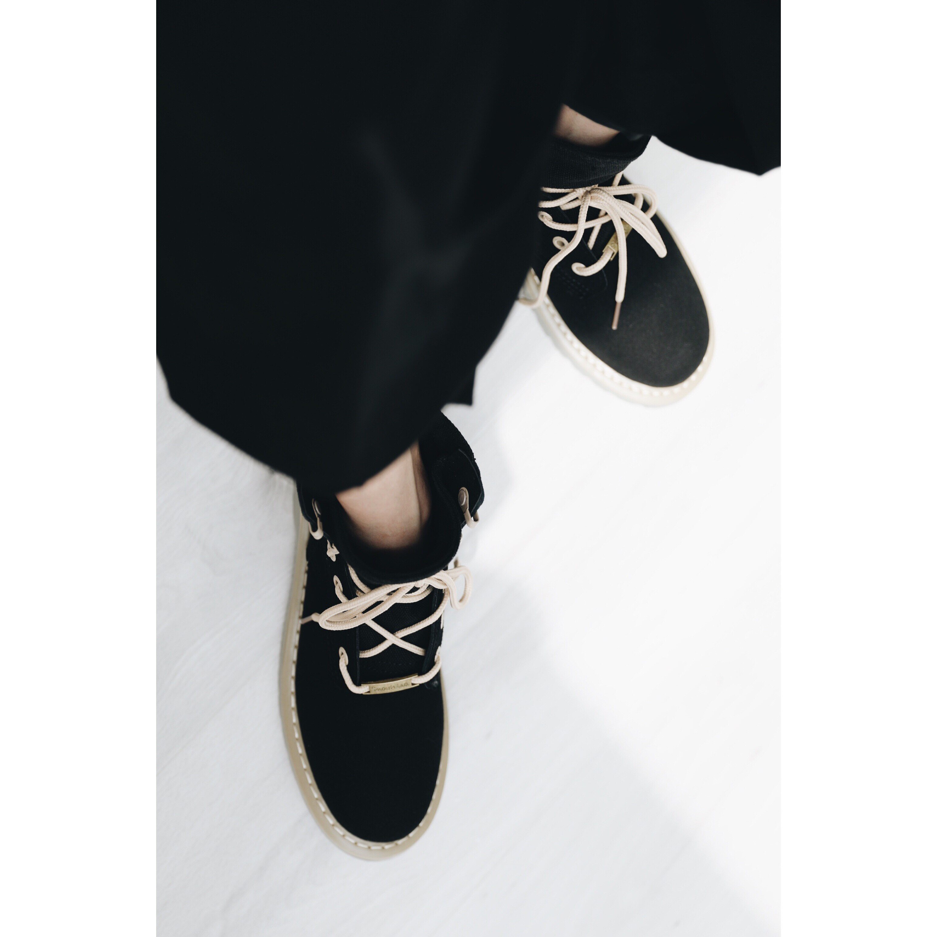 ANN AND SAM ORIGINAL HANDSOME BLACK UNI MAN HIGH TOP SHOES BOOTS 2024 NEW FALL WINTER WOMEN