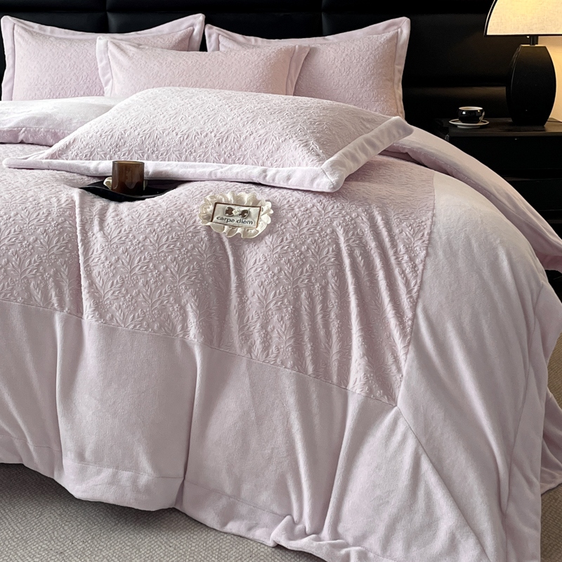 新款A类高克重全消光雕花绒四件