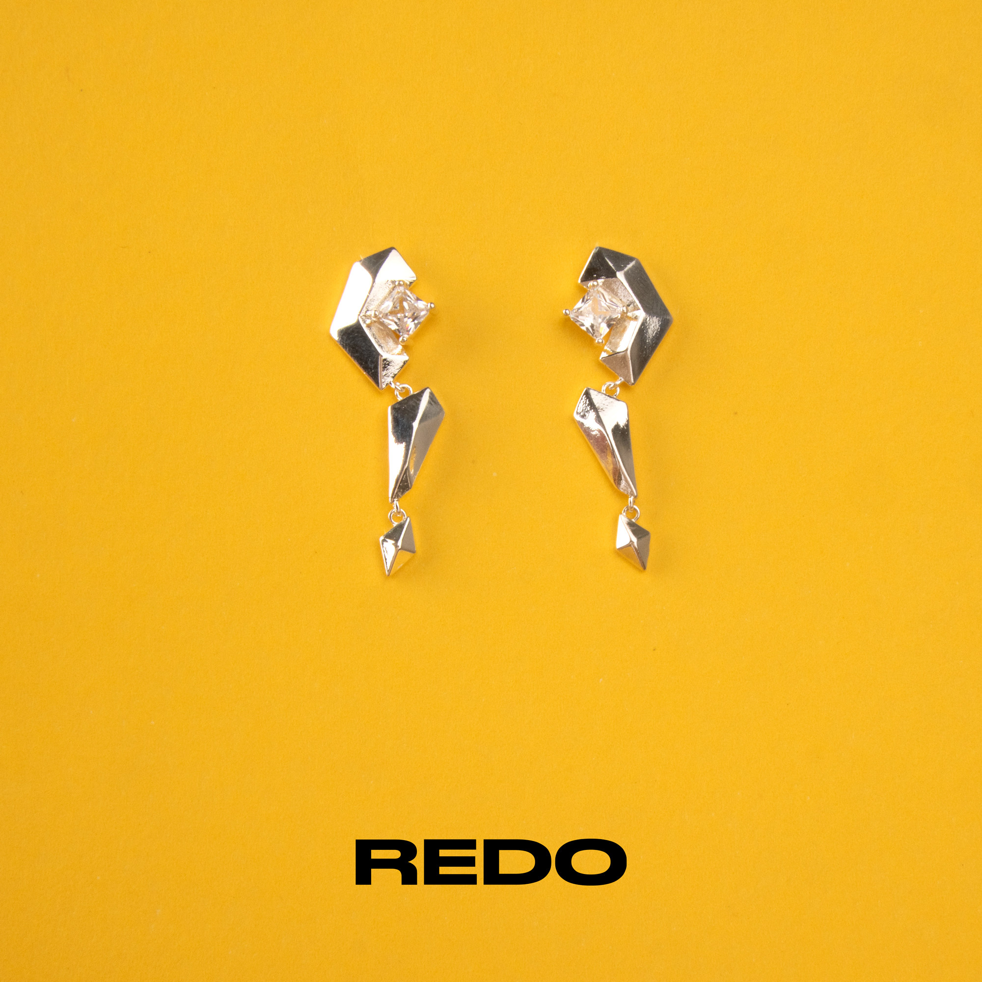 REDO小众款碎镜不规则耳环