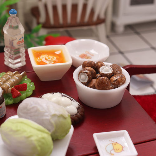 里左拉 微缩食玩蘑菇迷你模型黏土1:12分ob11娃娃屋配件dollhouse