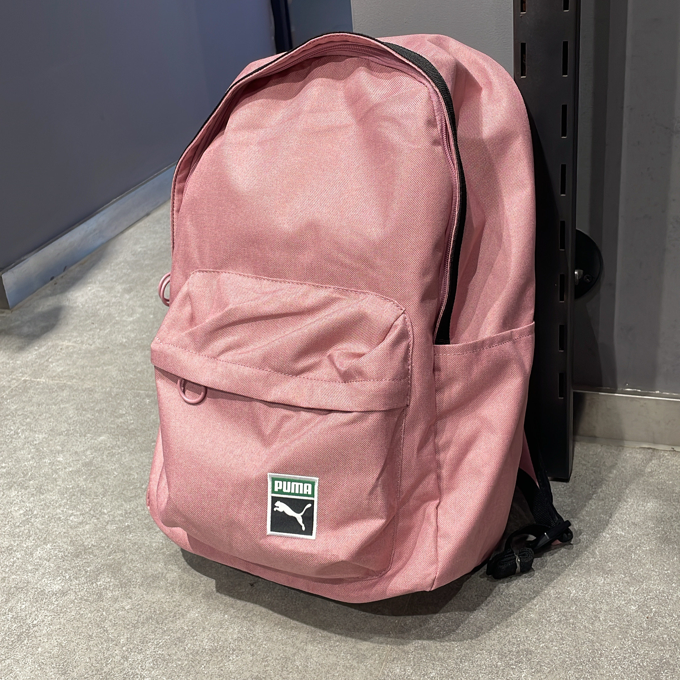 专柜正品彪马puma粉色学生帆布运动双肩背包书包077353 03