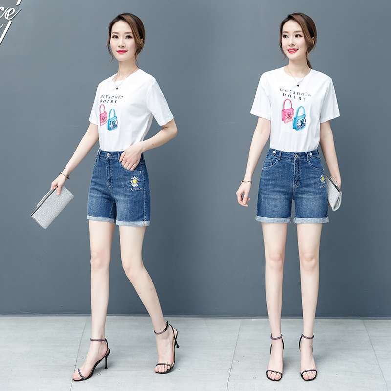 2025夏季时尚修身三分牛仔短裤女新款薄款显瘦高腰弹力水洗直筒裤