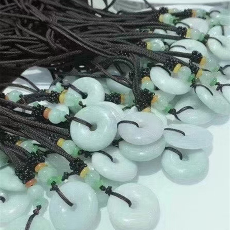 a货翡翠缅甸天然玉石礼品吊坠
