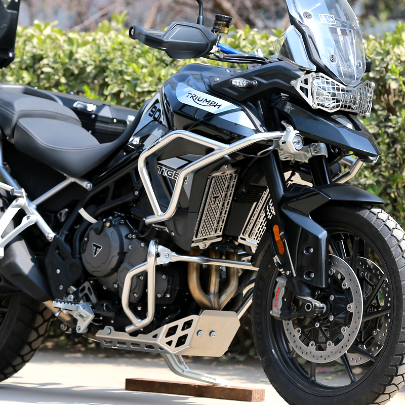 凯旋Tiger900rally护杠底板改装