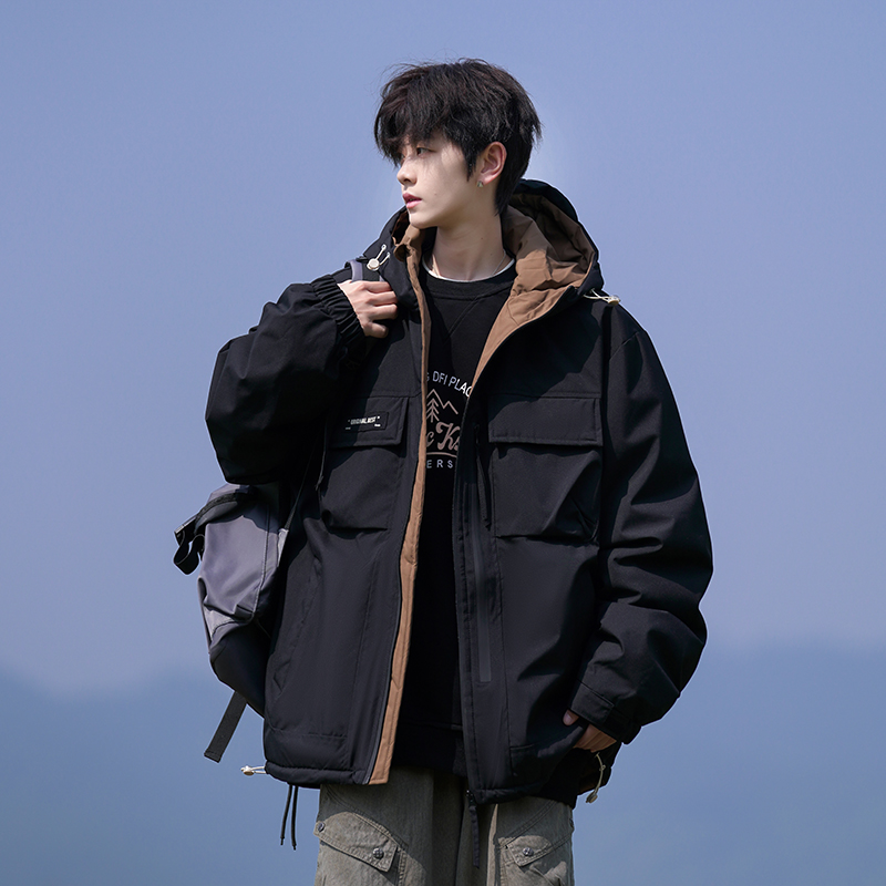 啄木鸟大码宽松连帽羽绒服