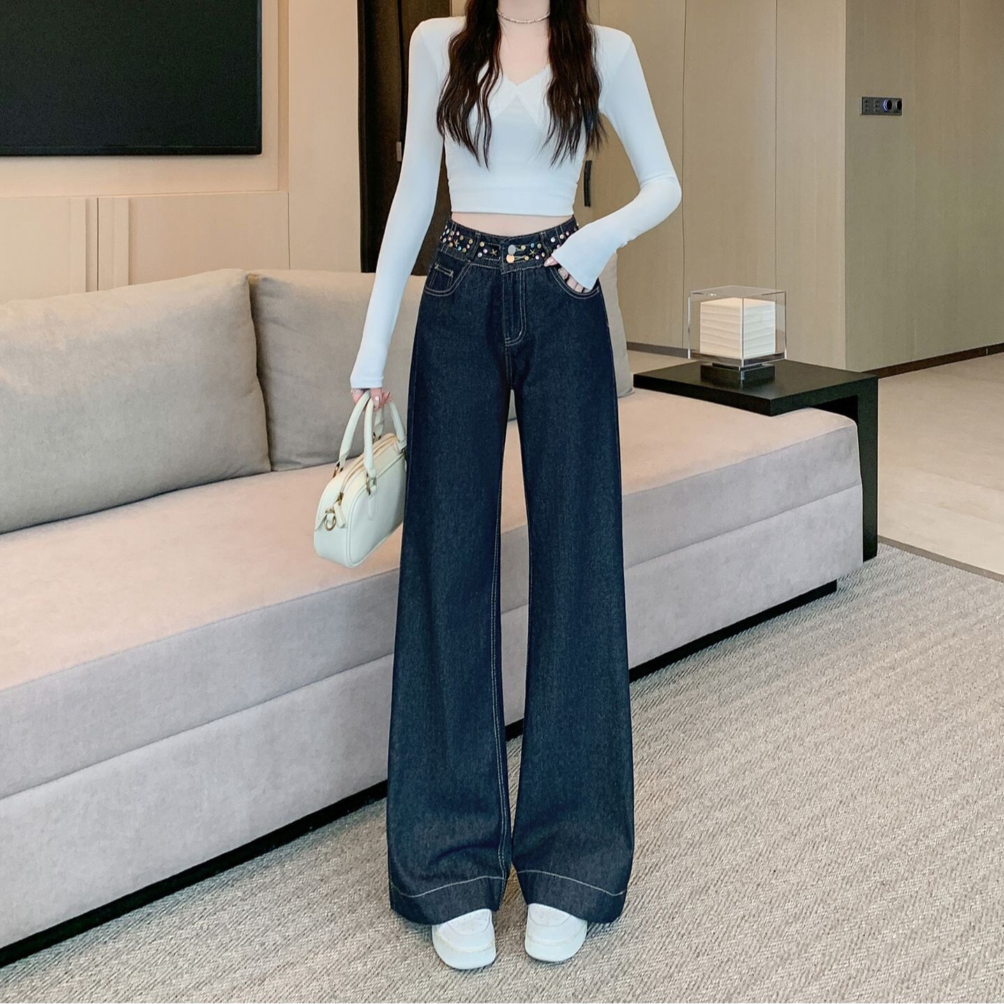 蓝色星星彩钻设计微喇牛仔裤女2026秋季新款低腰显瘦不贴腿直筒裤
