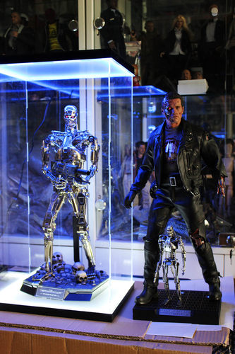 移不动终结者专用18寸模型展示盒