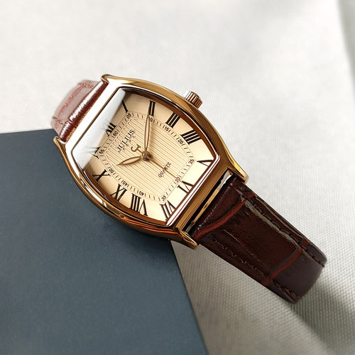 聚利时罗马酒桶情侣带款石英腕表