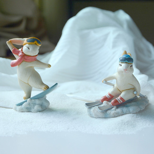 创意可爱卡通兔子摆件冬季运动会滑雪家居装饰送男女朋友生日礼物